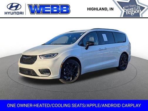 Bright White Clearcoat 2025 Chrysler Pacifica Limited