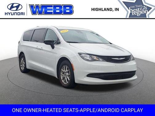 Bright White Clearcoat 2024 Chrysler Voyager LX