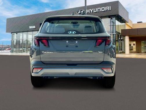 2025 Hyundai TUCSON SE