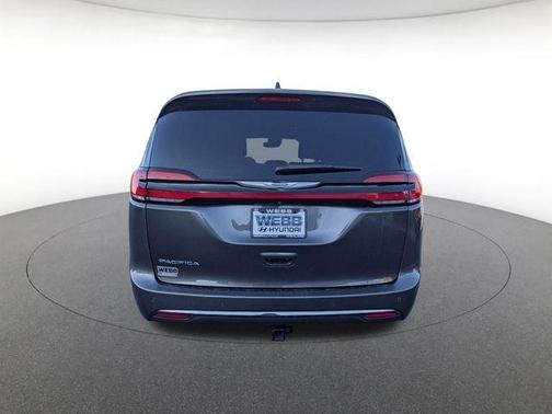 2022 Chrysler Pacifica Touring-L