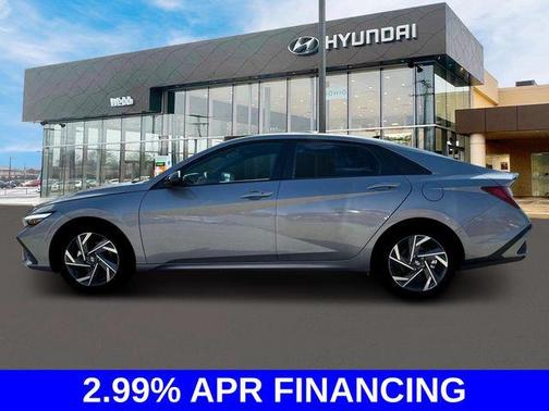 2025 Hyundai ELANTRA HEV SEL Sport