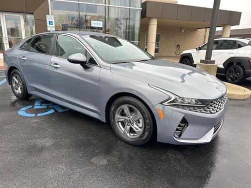 2022 Kia K5 LXS