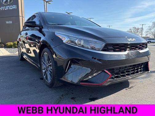 Aurora Black Pearl 2023 Kia Forte GT-Line