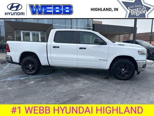 Bright White Clearcoat 2025 RAM 1500 Big Horn/Lone Star