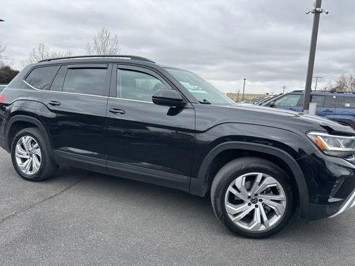 2022 Volkswagen Atlas 3.6L SE w/Technology