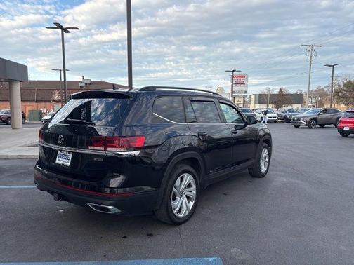2022 Volkswagen Atlas 3.6L SE w/Technology