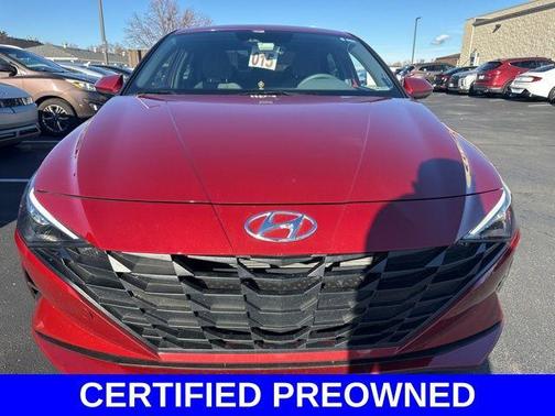 2023 Hyundai ELANTRA SEL