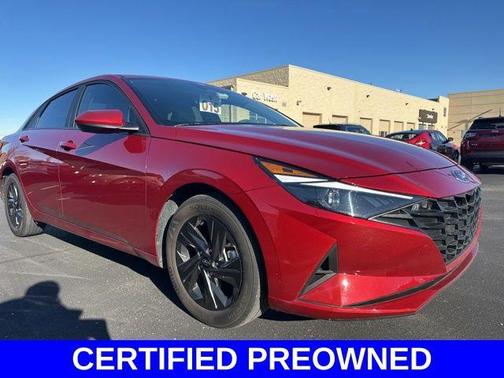 2023 Hyundai ELANTRA SEL