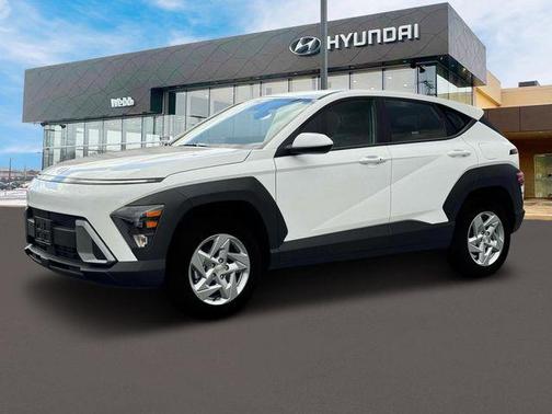 2025 Hyundai KONA SE