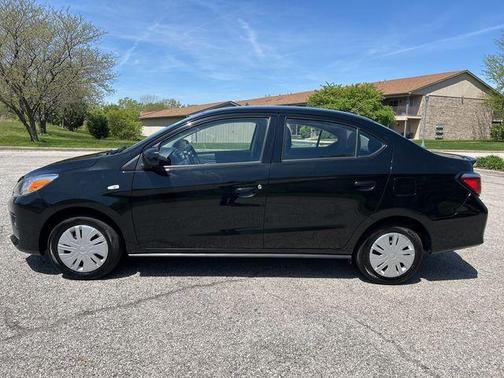 2022 Mitsubishi Mirage G4 ES