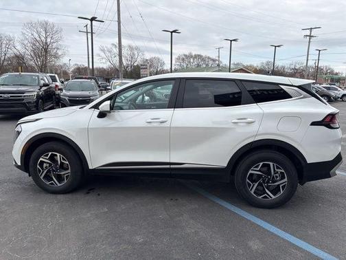 2023 Kia Sportage LX