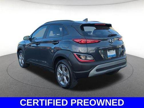 2022 Hyundai KONA SEL