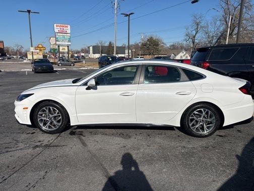 2023 Hyundai SONATA SEL