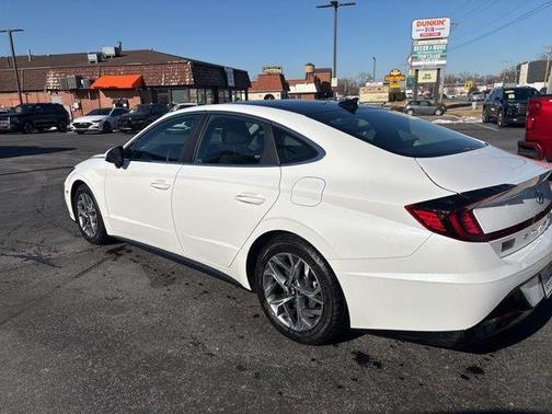 2023 Hyundai SONATA SEL
