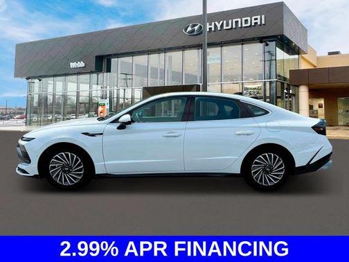 2025 Hyundai SONATA Hybrid Limited