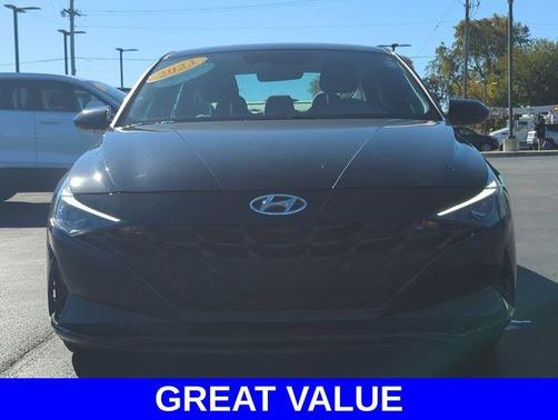2023 Hyundai ELANTRA SEL
