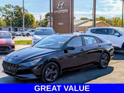 2023 Hyundai ELANTRA SEL