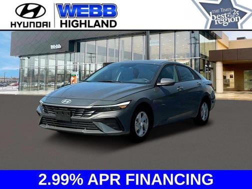 2025 Hyundai ELANTRA SE