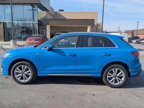 2023 Audi Q3 45 S line Premium