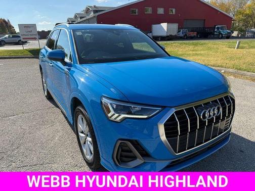 2023 Audi Q3 45 S line Premium