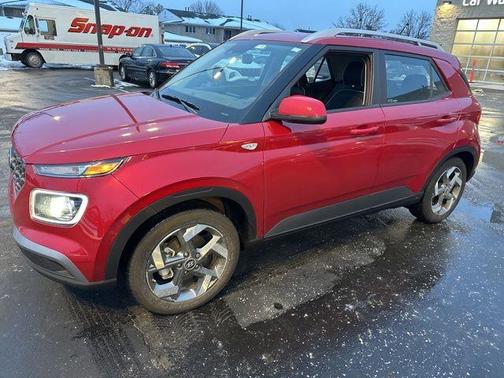 2023 Hyundai VENUE Limited