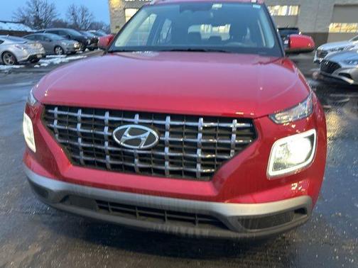 2023 Hyundai VENUE Limited