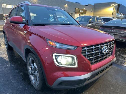 2023 Hyundai VENUE Limited