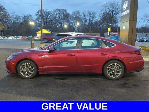 2023 Hyundai SONATA SEL