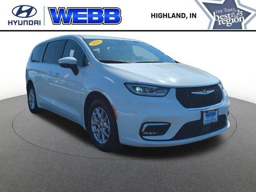 2023 Chrysler Pacifica Touring-L