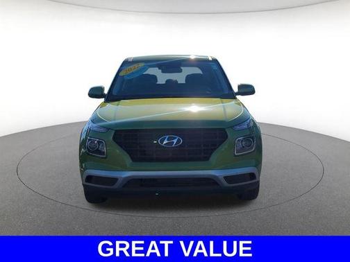 2022 Hyundai VENUE SE