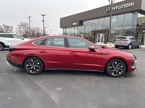 2024 Hyundai SONATA SEL