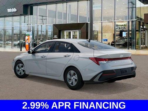 2025 Hyundai ELANTRA SE