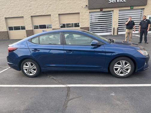 2019 Hyundai ELANTRA SEL