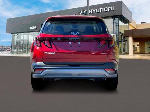 2025 Hyundai TUCSON SE