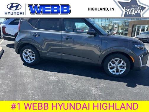 Fusion Orange 2024 Kia Soul LX