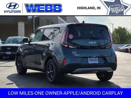 Fusion Orange 2024 Kia Soul LX