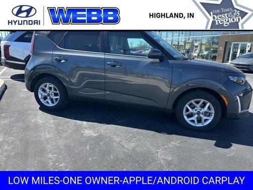 Fusion Orange 2024 Kia Soul LX