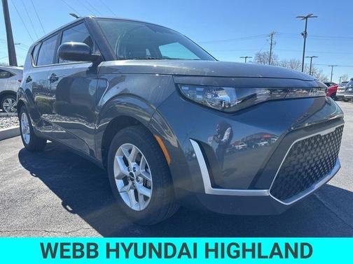 Fusion Orange 2024 Kia Soul LX