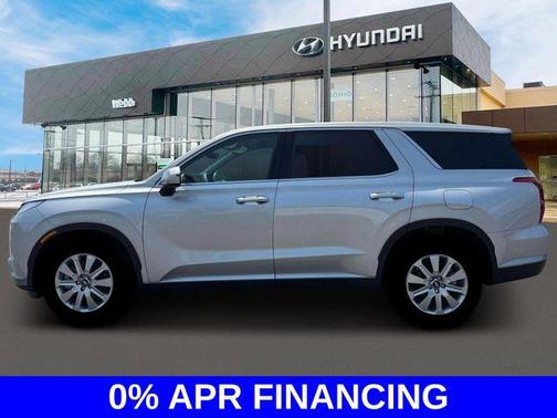 2025 Hyundai PALISADE SE