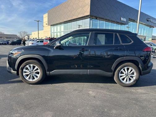 2022 Toyota Corolla Cross LE