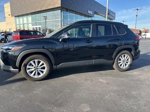2022 Toyota Corolla Cross LE