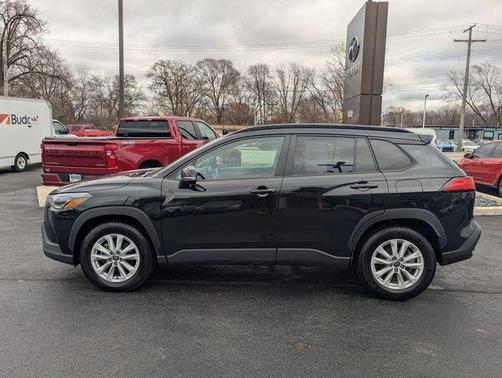 2022 Toyota Corolla Cross LE