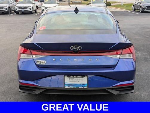 2022 Hyundai ELANTRA SEL