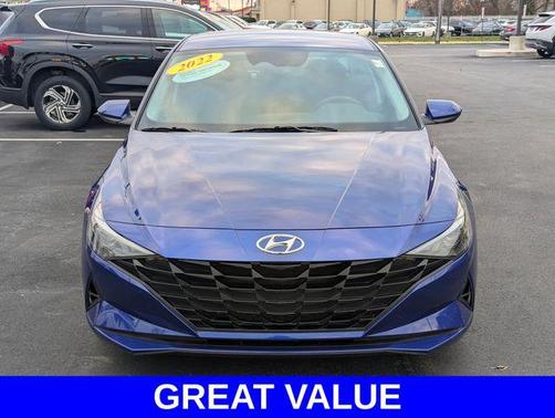 2022 Hyundai ELANTRA SEL