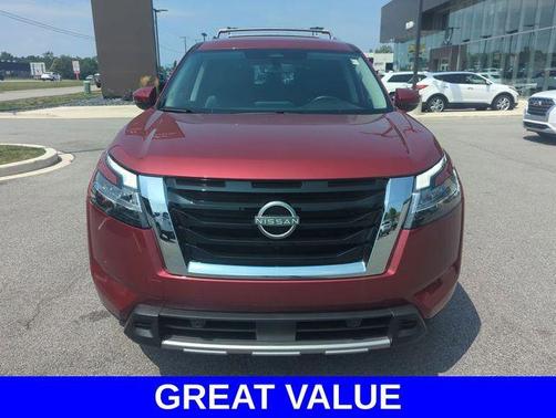 2024 Nissan Pathfinder SL