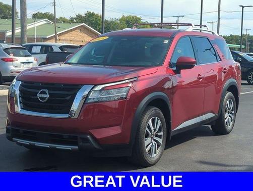 2024 Nissan Pathfinder SL