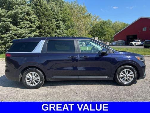 2024 Kia Carnival LX