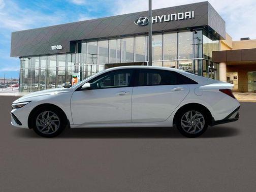 2025 Hyundai ELANTRA HEV Blue