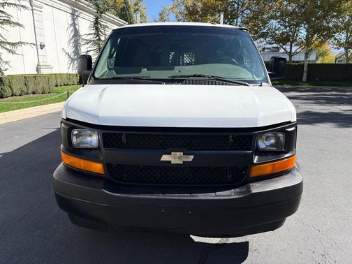 2017 Chevrolet Express 2500 Work Van