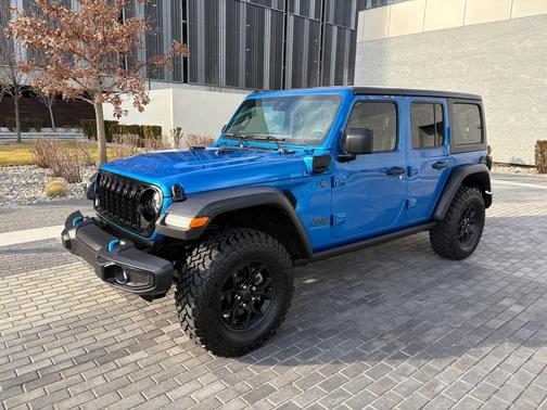 2024 Jeep Wrangler 4xe Sport